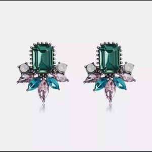Earrings (Costume Jewelry)